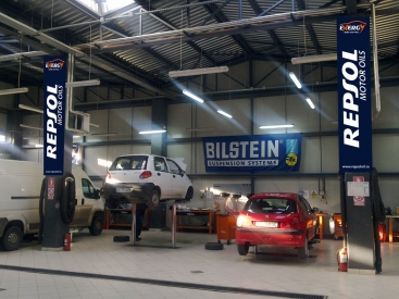 auto service exterior and interior branding graphics and production